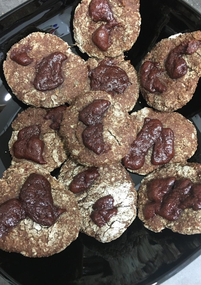 Una foto de Galletas de chocolate y mango, sin azúcar muy sanas