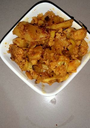 मसाला गोभी (masala gobi recipe in Hindi) रेसिपी मुख्य फोटो