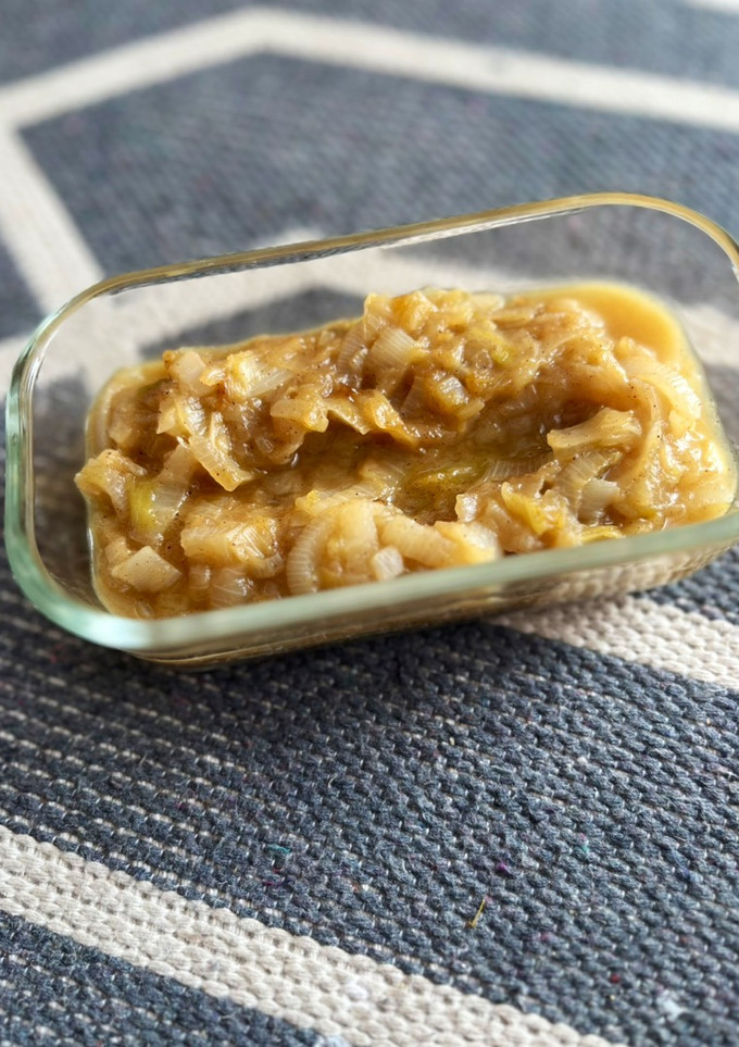 Una foto de Cebolla caramelizada casera con canela y a fuego lento