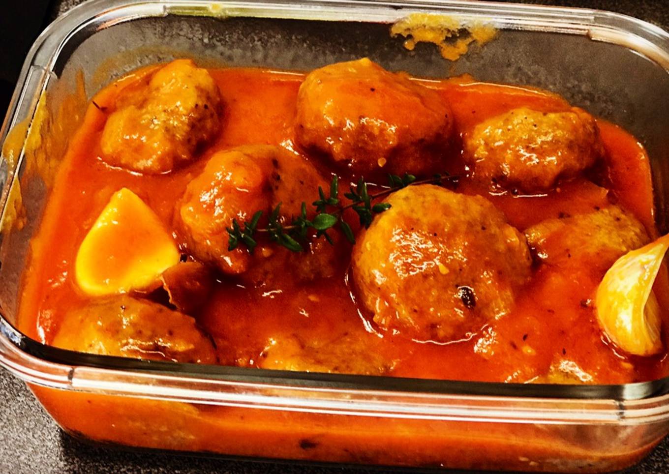 Albóndigas a lo provenzal