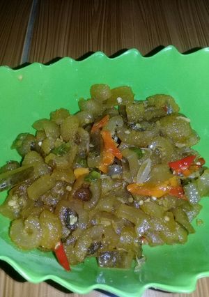 Foto resep Oseng kikil pedas (mudah dan enak)