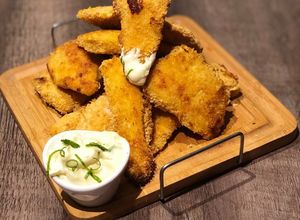 Una foto de Chicken Fingers