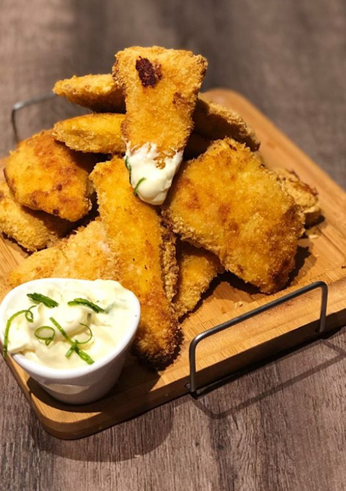 Una foto de Chicken Fingers