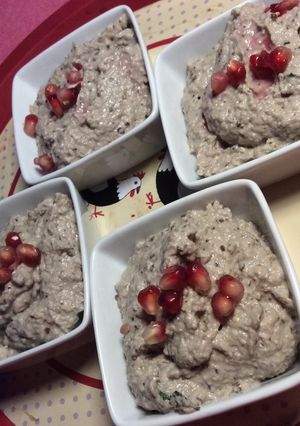 Une photo de Moutabal ou purée d'Aubergine du Liban