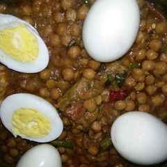 White chanay eggs A picture of White chanay eggs.