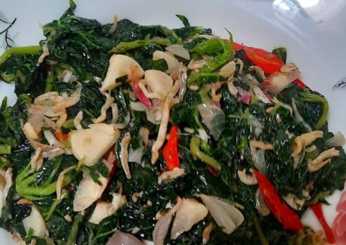 Bagaimana Membuat Tumis Daun Pepaya Teri Medan, Enak Banget