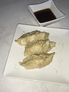 Una foto de Gyozas de pollo