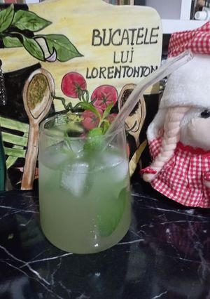 O poză a rețetei Cool Lime-Limonadă verde.