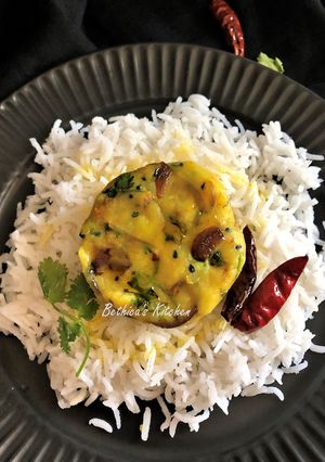 A picture of Aloo Makha / Aloo Bharta (Mashed Potatoes - Bengali Style).