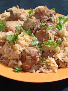 சிம்பிள் சிக்கன் குக்கர் பிரியாணி (Chicken biryani recipe in tamil) செய்முறை முக்கிய புகைப்படம்