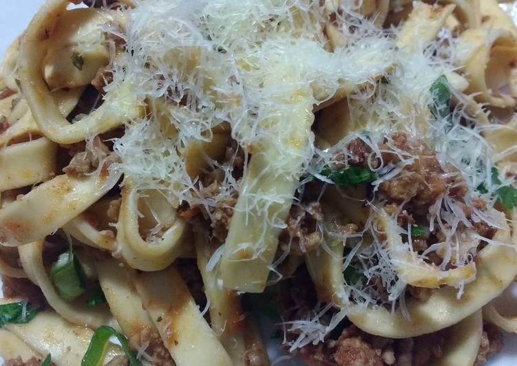 ^ Macarrão Bolonhesa - Gozhowgos