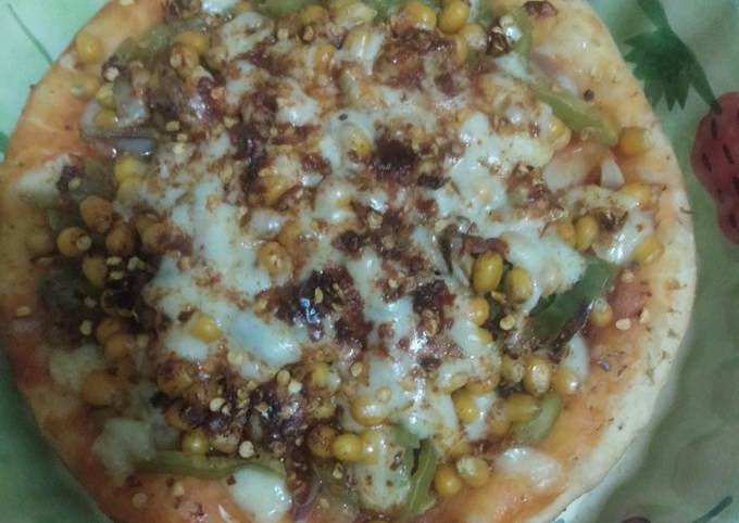 Recipe of Ultimate Vegetable Tawa Pizza 🍕🍕without oven