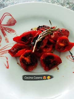 Una foto de Tomatitos Cherrys asados