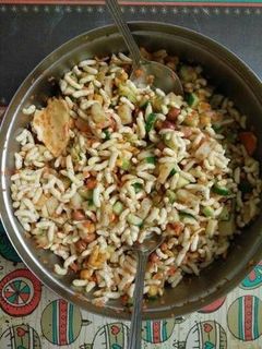 भेल पूरी (Bhel puri recipe in hindi) रेसिपी मुख्य फोटो
