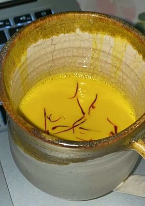A picture of Haldi safron milk.