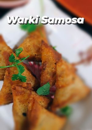 A picture of Warqi samosa.