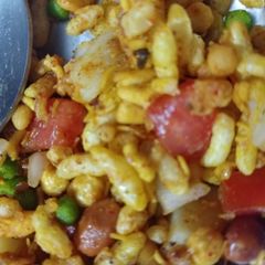 A picture of Bhel puri.
