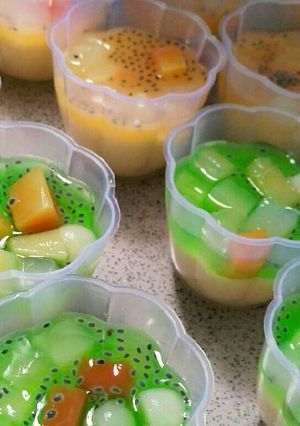 Foto resep Pudding cocktail buah ala Mum Rorris