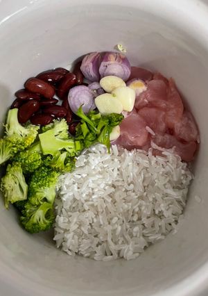 Foto resep MPASI 6M+ Bubur Ayam Brokoli Kacang Merah