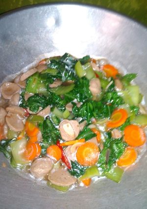 Foto resep Tumis sawi sendok, bakso dan wortel