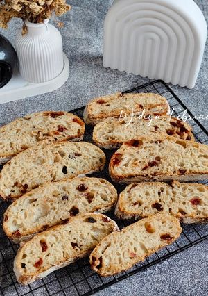Foto resep Cranberries Sourdough Bread 77%
