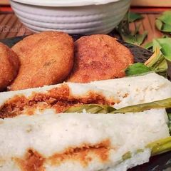 A picture of Enduri pitha and Kakera.