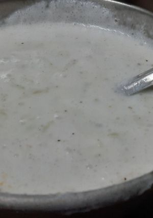 खीरे का रायता (kheere ka raita recipe in Hindi) रेसिपी मुख्य फोटो