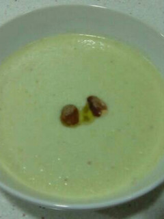 Una foto de Ajo blanco de pepinos