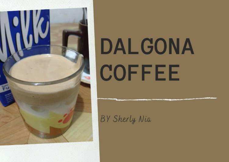 Dalgona Coffee