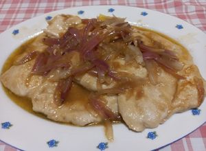 Foto di Petto di pollo cipolle e Marsala