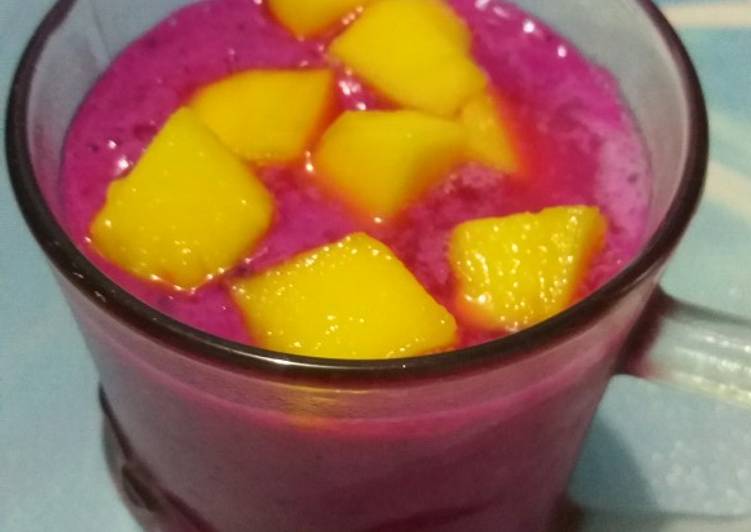 Langkah Mudah untuk Menyiapkan Easy Smoothies Dragon Fruit with Manggo Anti Gagal