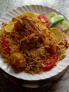 ট্যাঙ্গিলেমনি চিকেন বিরিয়ানি(Tangylemony Chicken biriyani recipe in Bengali) রেসিপির প্রধান ছবি