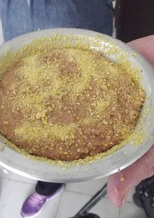 Una foto de Pay mexicano de paté con relleno de huauzontle