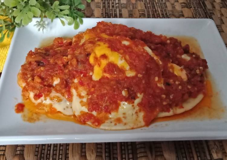 Resep Balado telur ceplok | Cara Membuat Balado telur ceplok Yang Enak dan Simpel