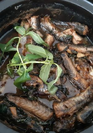 Hình của món Cá kèo kho rau răm.