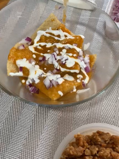 Una foto de Chilaquiles rellenos Sonorense