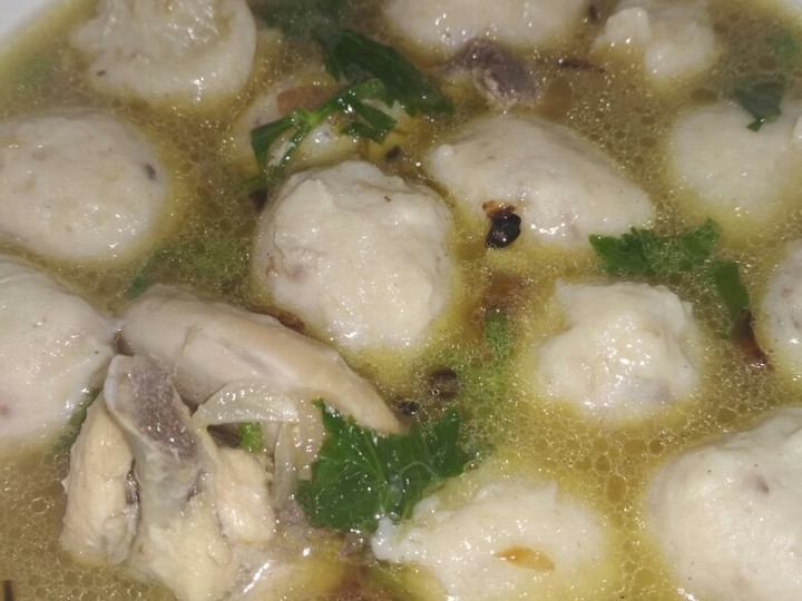 Ternyata begini loh! Resep buat Bakso ayam home made dan kuah tulang ayam dijamin nagih banget