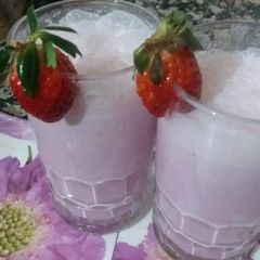 A picture of Strawberry Shake.
