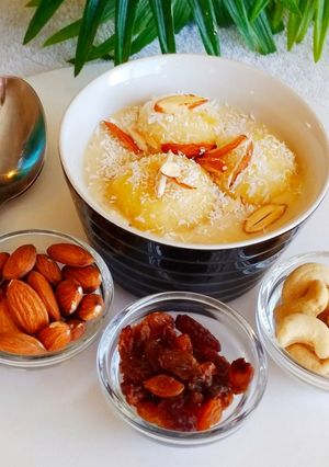 रसगुल्ला (Rasgulla Recipe in Hindi) रेसिपी मुख्य फोटो