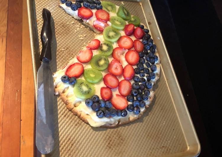 Recipe of Award-winning Fruit pizza!