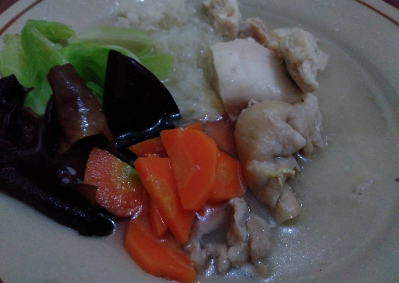 Sop ayam dan sayur