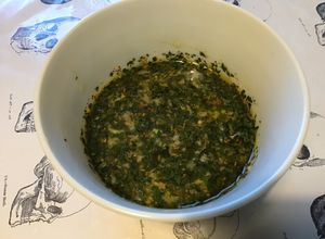 Une photo de Marinade ail, citron, persil et échalote (pour poissons,fruits de mer et légumes)