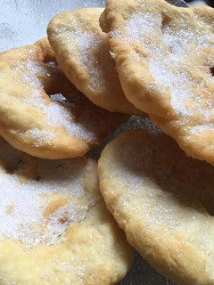 Una foto de Tortas fritas tiernitas❤️