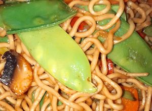 Foto principal de Noodles con verduras (Yakisoba fácil)