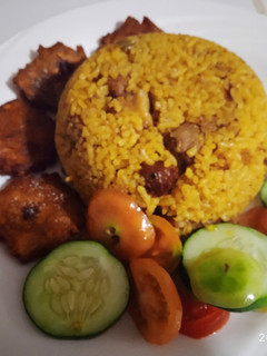 Una foto de Arroz con carne de cerdo