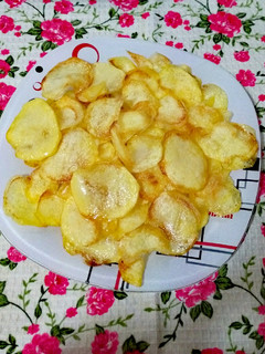 عکسی از دستور چیپس سرکه نمکی
