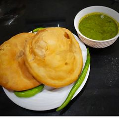 A picture of Onion Kachori (Pyaz Kachori).