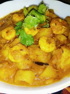 আলু পটল চিংড়ির দম (Alu pottol chingrir dom recipe in Bengali) রেসিপির প্রধান ছবি