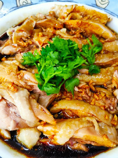 A picture of Betong Chicken with Sauce.