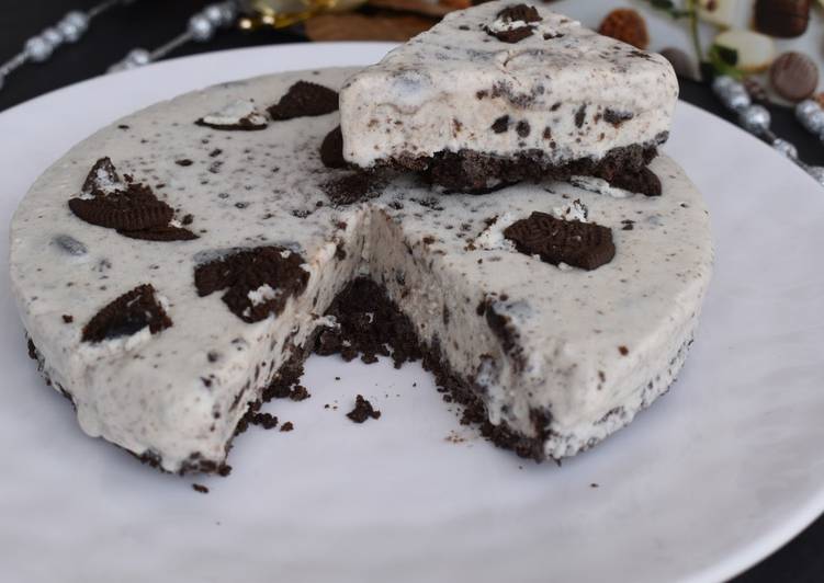 Recipe of Speedy Cookies and Ice Cream Cake